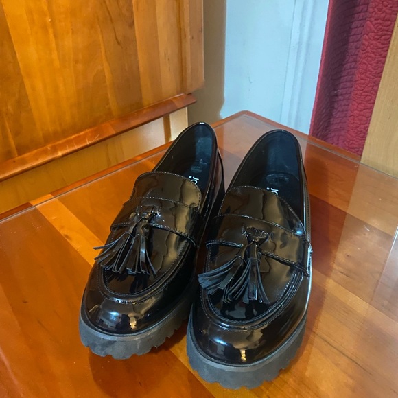 Jones New York Priscilla Black Faux Patent Leather Loafers Size 9 - Picture 3 of 11